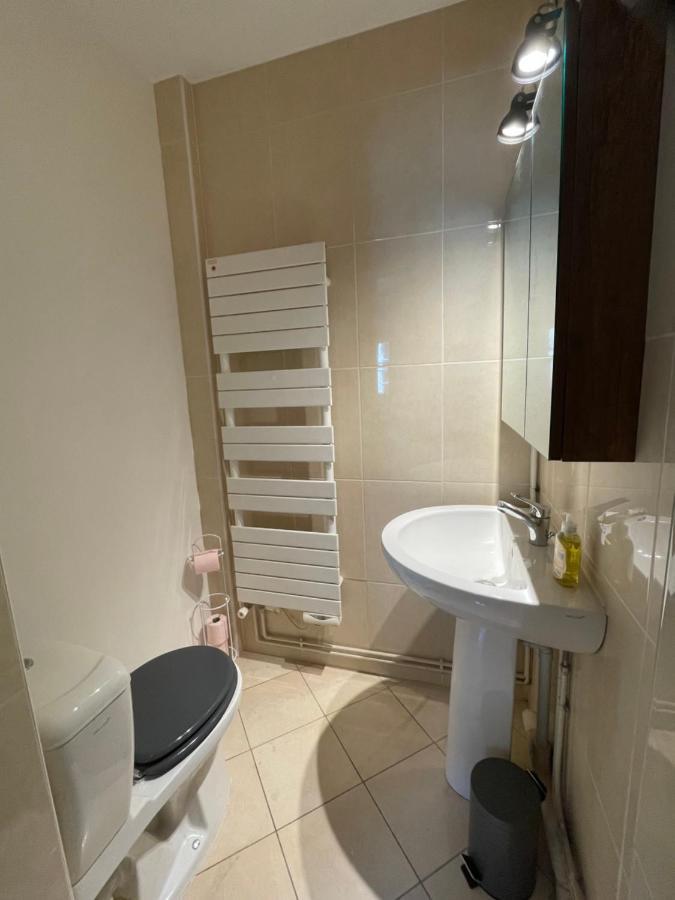 Appartement Hyper Centre, Parking Gratuit Fontainebleau Bagian luar foto